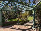 564 Bellflower Boulevard - Photo 11