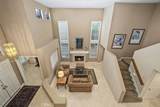11 Riviera - Photo 16