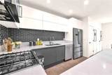 113 Manhattan Place - Photo 11