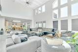402 Michelle - Photo 10