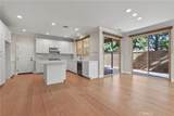 83 Henson - Photo 5