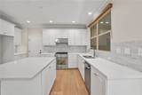 83 Henson - Photo 6
