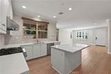83 Henson - Photo 8
