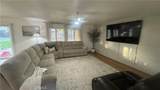 2174 Picadilly - Photo 11