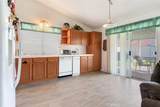 2944 Hampton Avenue - Photo 11