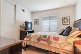 2944 Hampton Avenue - Photo 19