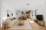 10156 Regent - Photo 1