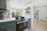 2815 New Castle Way - Photo 3