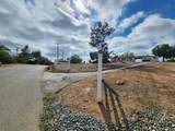 1060 Crest View Dr - Photo 14