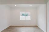 18308 Gresham Street - Photo 20