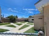 13084 Vaughn - Photo 10