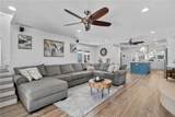 1015 Summit - Photo 16