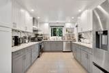 6954 Woodlake Avenue - Photo 17
