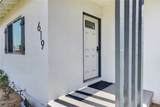 619 Chapman - Photo 4