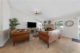9869 Warwick - Photo 8