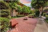 5349 Newcastle Avenue - Photo 18