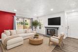 2027 Lakeridge Circle - Photo 10