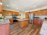 660 Bradshawe Avenue - Photo 9
