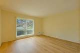 261 Parkside - Photo 16