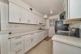433 Manhattan - Photo 10