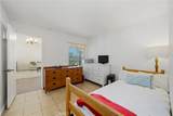 1505 Canterbury - Photo 11