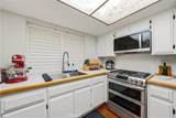 1505 Canterbury - Photo 14