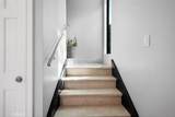 905 Dickson - Photo 36