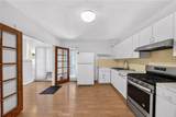 139 Manhattan - Photo 12