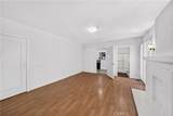 139 Manhattan - Photo 13