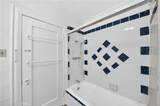 139 Manhattan - Photo 21