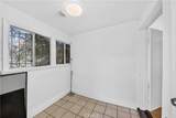 139 Manhattan - Photo 4