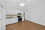 139 Manhattan - Photo 10