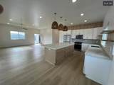 1533 Avohill Drive - Photo 3