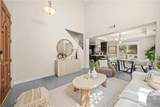 528 Newmark - Photo 8