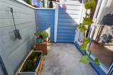 26105 Frampton Avenue - Photo 10