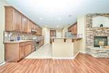1043 Hawthorne - Photo 11