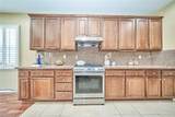 1043 Hawthorne - Photo 13