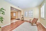 1043 Hawthorne - Photo 18