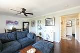 2040 Robinson - Photo 2