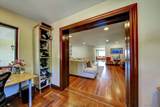 2540 Chatsworth - Photo 30
