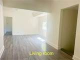 206 W 52nd Pl - Photo 2