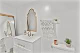 10501 Wilshire - Photo 18