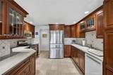 832 Trinity - Photo 17