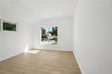 13907 Wyandotte Street - Photo 14