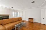 2209 Queensberry - Photo 11