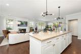 205 Mantle - Photo 13