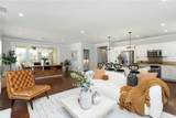 205 Mantle - Photo 7