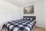 5160 Rowel Street - Photo 15