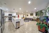 2513 Mall Place - Photo 6
