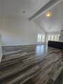 517 Hewes - Photo 3